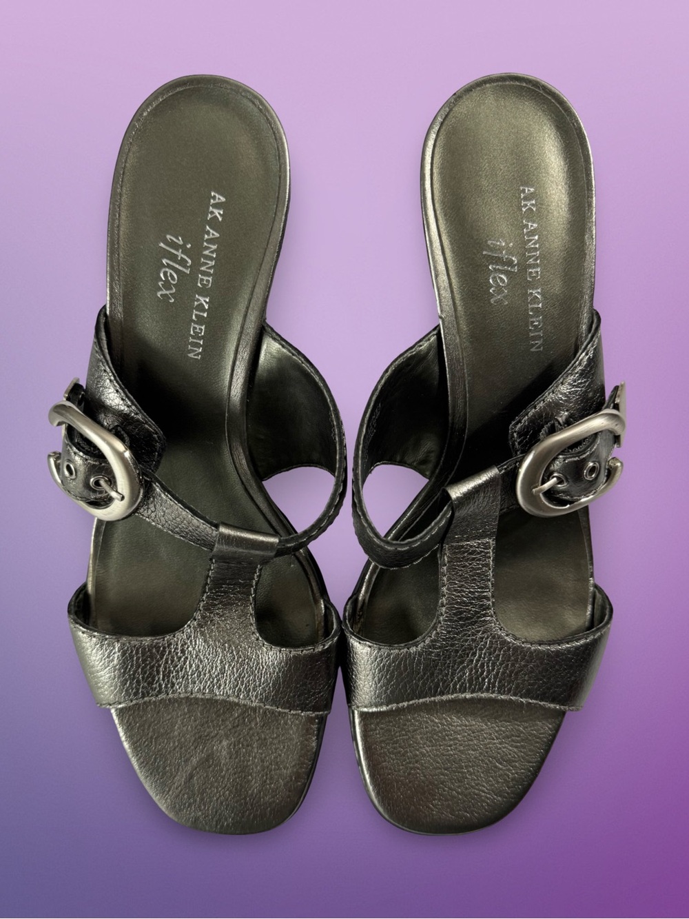 Vtg Y2K Anne Klein iFlex Metallic Pewter Leather T-strap Buckle Mules Sz8